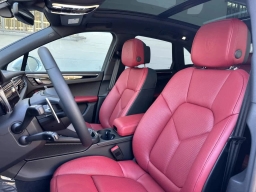 Porsche Macan T AWD 2026