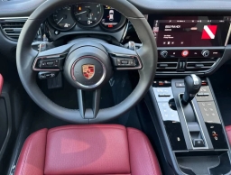 Porsche Macan T AWD 2026