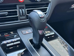 Porsche Macan T AWD 2026