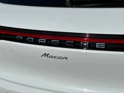 Porsche Macan T AWD 2026