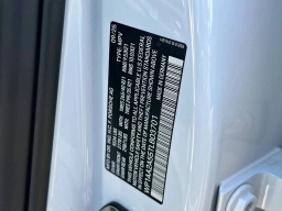 Porsche Macan T AWD 2026