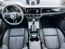 Porsche Macan T AWD 2026