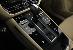 Porsche Macan T AWD 2026