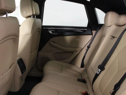 Porsche Macan T AWD 2026