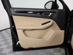 Porsche Macan T AWD 2026