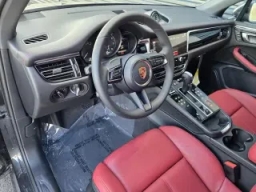 Porsche Macan T AWD 2026