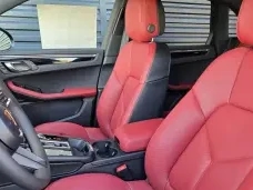 Porsche Macan T AWD 2026