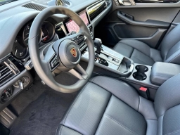 Porsche Macan T AWD 2026