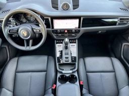 Porsche Macan T AWD 2026