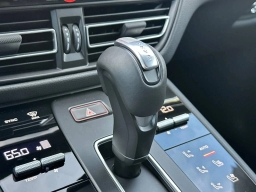 Porsche Macan T AWD 2026