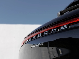 Porsche Macan T AWD 2026