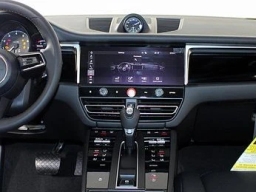 Porsche Macan T AWD 2026