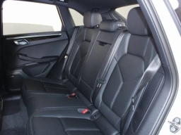 Porsche Macan T AWD 2026