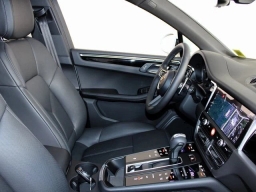 Porsche Macan T AWD 2026