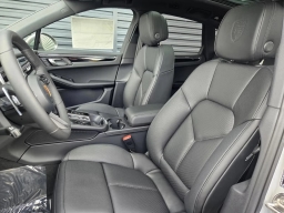 Porsche Macan T AWD 2026