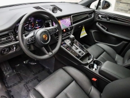 Porsche Macan T AWD 2026