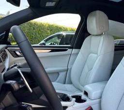 Porsche Macan T AWD 2026