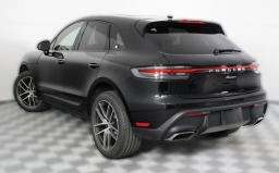 Porsche Macan T AWD 2026