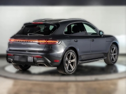 Porsche Macan Base AWD 2025