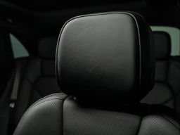 Porsche Macan Base AWD 2025