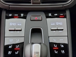 Porsche Macan T AWD 2026