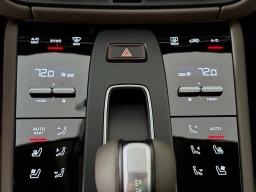 Porsche Macan T AWD 2026