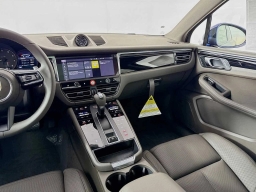 Porsche Macan T AWD 2026