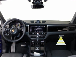 Porsche Macan T AWD 2026