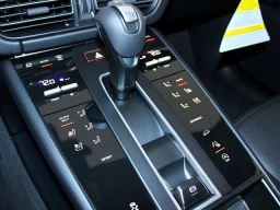 Porsche Macan T AWD 2026