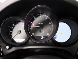 Porsche Macan T AWD 2026