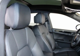 Porsche Macan T AWD 2026