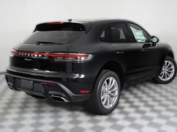 Porsche Macan T AWD 2026