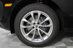 Porsche Macan T AWD 2026