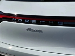 Porsche Macan T AWD 2026