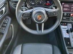 Porsche Macan T AWD 2026