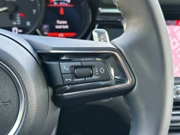 Porsche Macan T AWD 2026