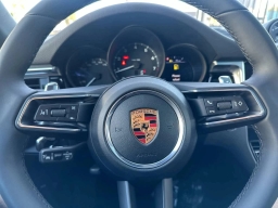 Porsche Macan T AWD 2026