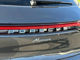 Porsche Macan T AWD 2026