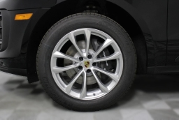 Porsche Macan T AWD 2026