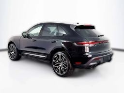 Porsche Macan T AWD 2026