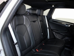 Porsche Macan T AWD 2026