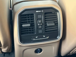 Porsche Macan T AWD 2026