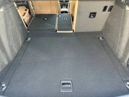 Porsche Macan T AWD 2026