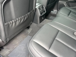 Porsche Macan T AWD 2026