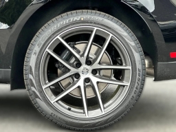 Porsche Macan T AWD 2026