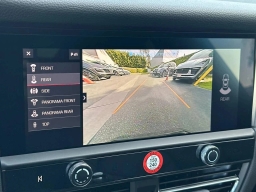 Porsche Macan T AWD 2026