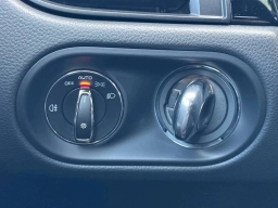 Porsche Macan T AWD 2026