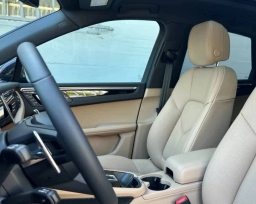 Porsche Macan T AWD 2026