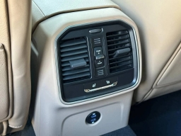 Porsche Macan T AWD 2026