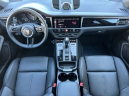 Porsche Macan T AWD 2026